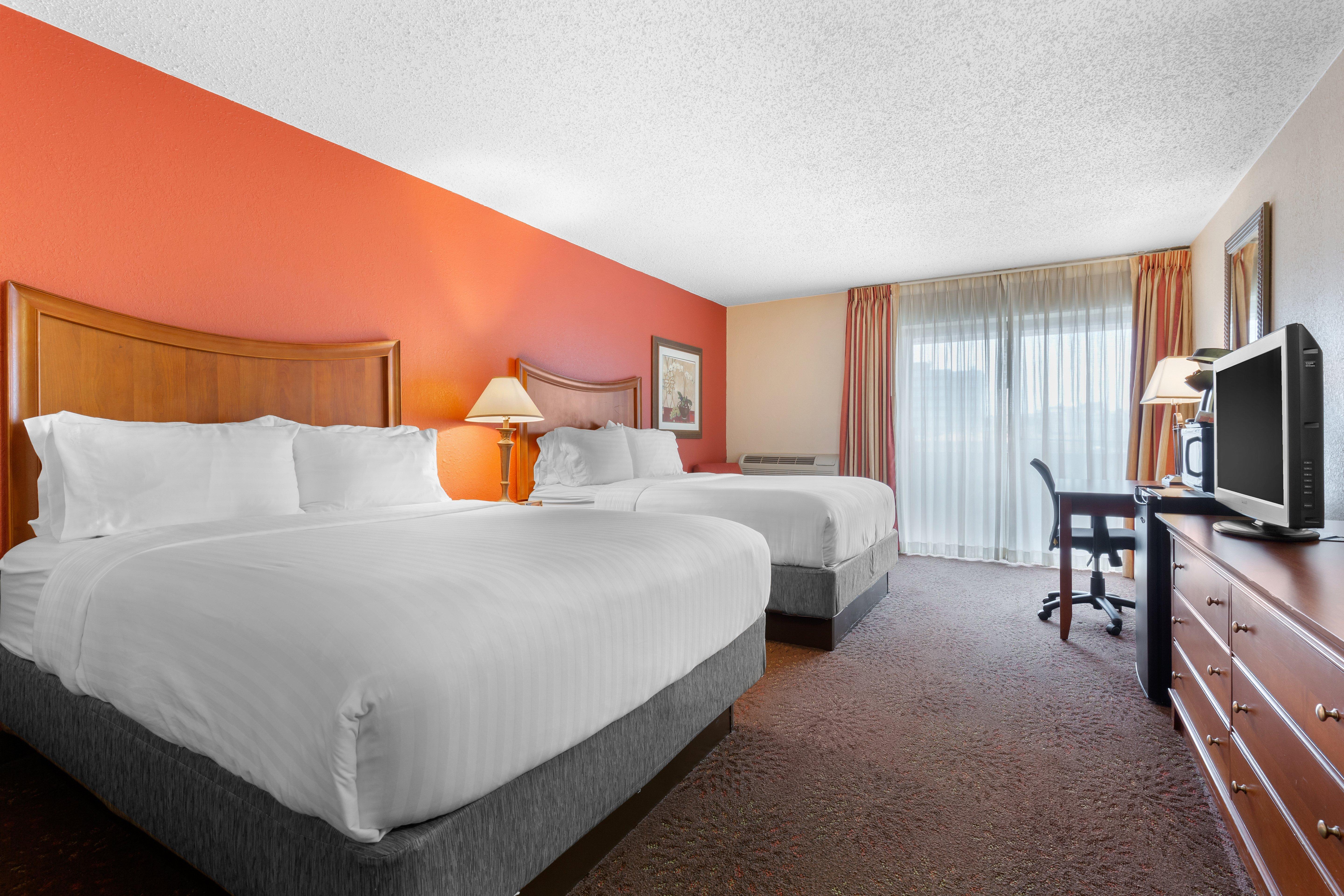 Holiday Inn Express Chicago-Downers Grove By Ihg Exterior photo